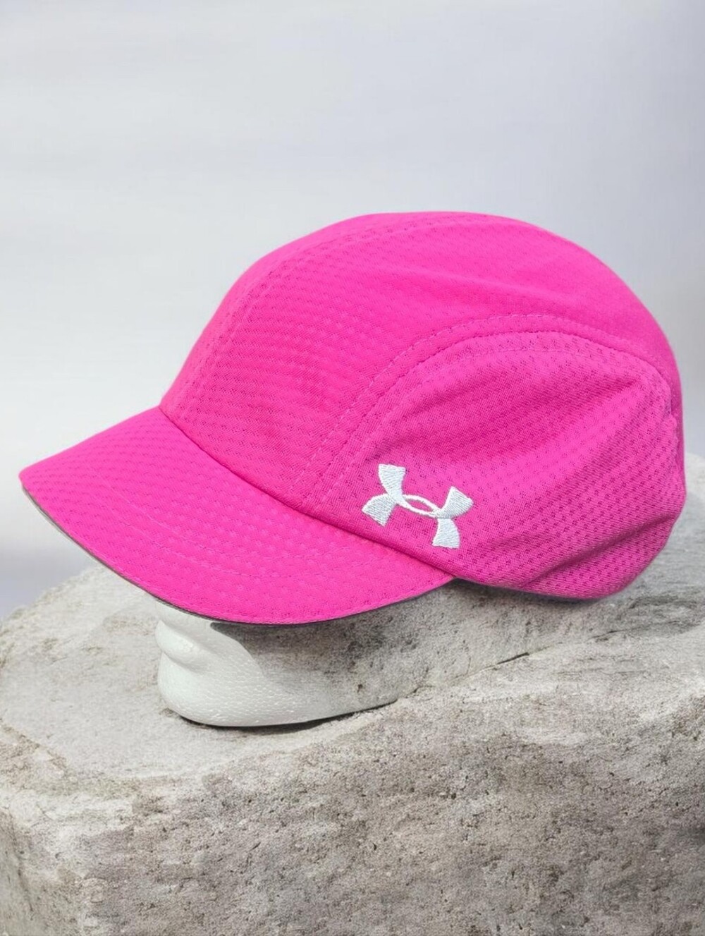 Under Armour Womens Hot Pink Performance Hat
